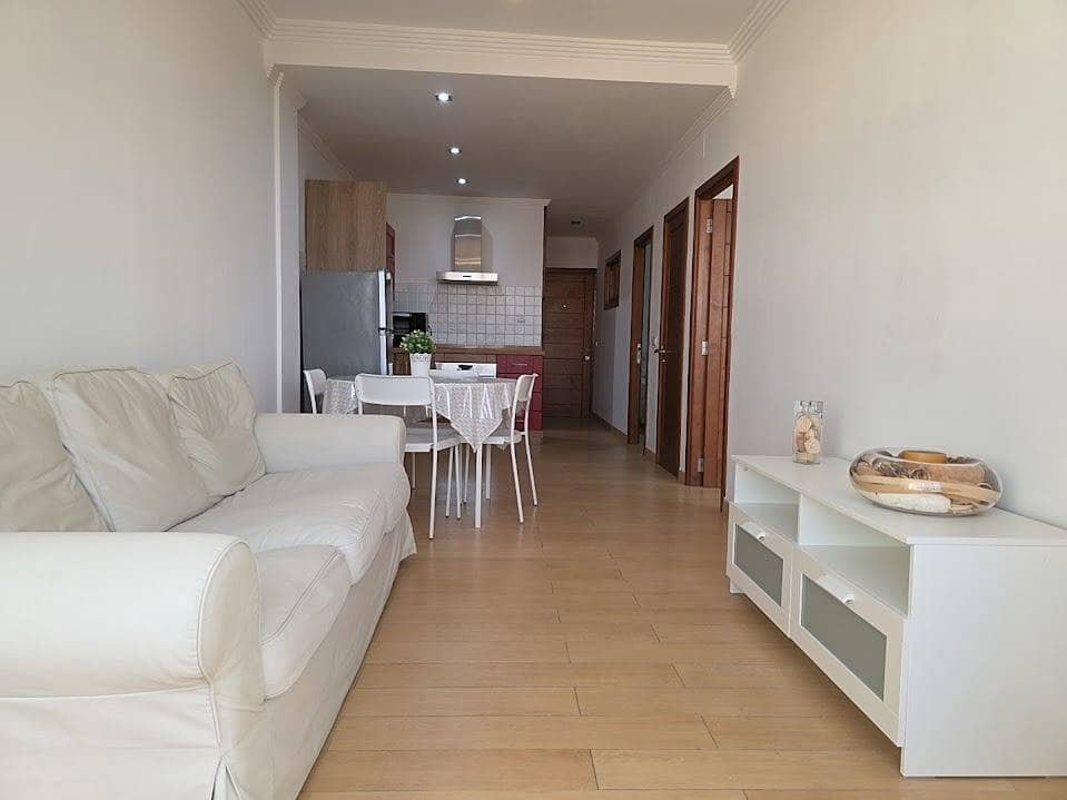 Apartamento de 2 habitaciones en Telde en alquiler - 900 € (Ref: 9604984)