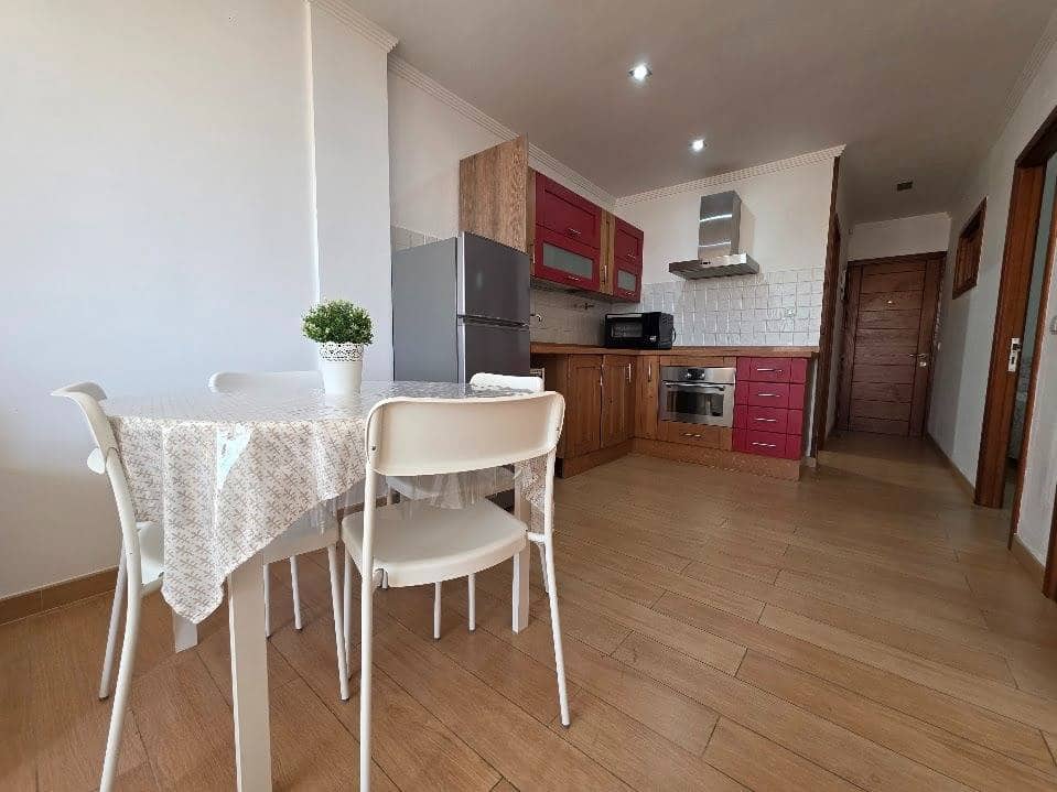 Apartamento de 2 habitaciones en Telde en alquiler - 900 € (Ref: 9604984)