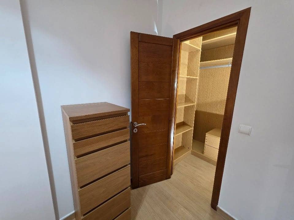 Apartamento de 2 habitaciones en Telde en alquiler - 900 € (Ref: 9604984)