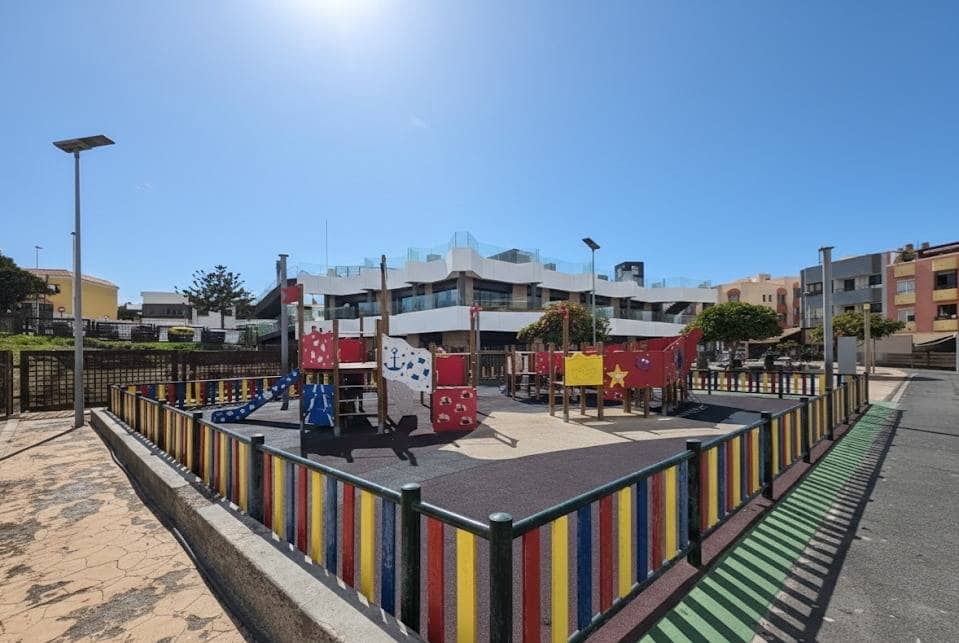 Apartamento de 2 habitaciones en Telde en alquiler - 900 € (Ref: 9604984)