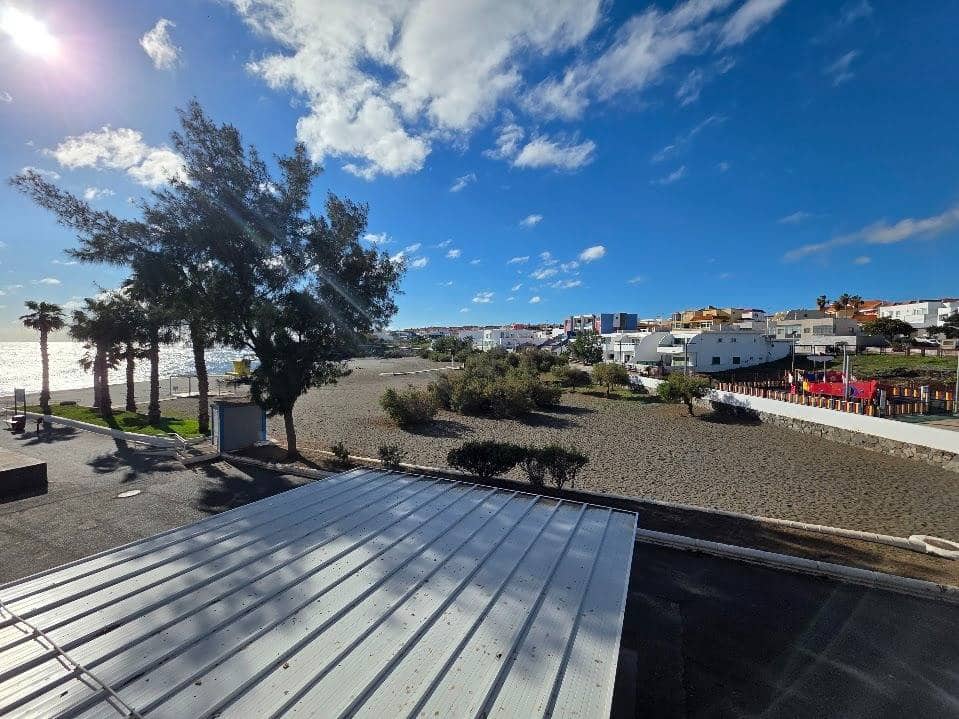 Apartamento de 2 habitaciones en Telde en alquiler - 900 € (Ref: 9604984)