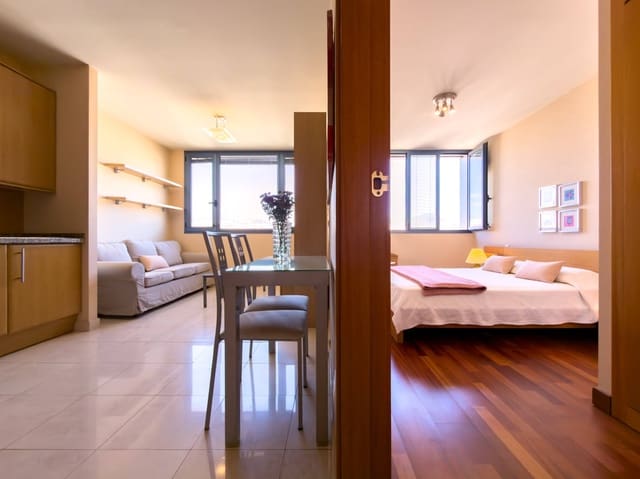 1 quarto Apartamento para venda em Los Llanos, Santa Cruz de Tenerife com garagem - 284 900 € (Ref: 9604985)