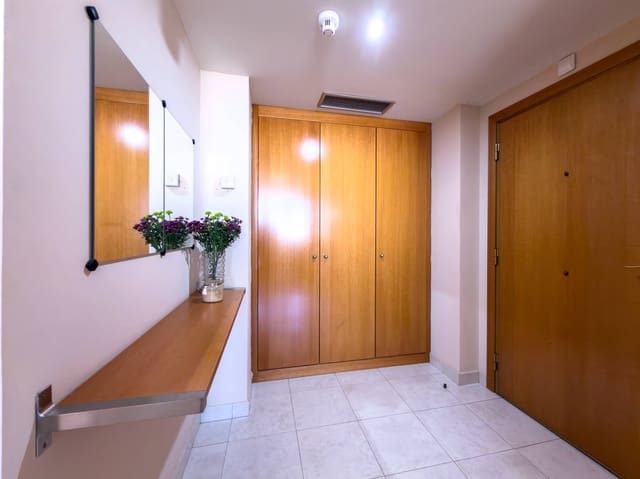 1 sypialnia Apartament na sprzedaż w Los Llanos, Santa Cruz de Tenerife z garażem - 284 900 € (Ref: 9604985)