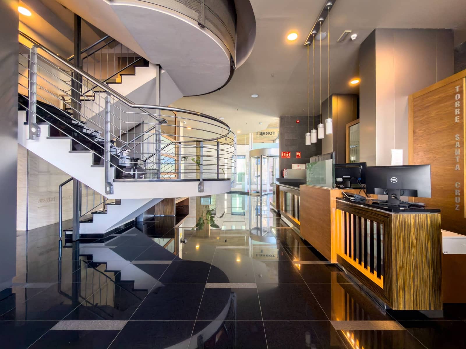 1 bedroom Apartment for sale in Santa Cruz de Tenerife with garage - € 284,900 (Ref: 9604985)