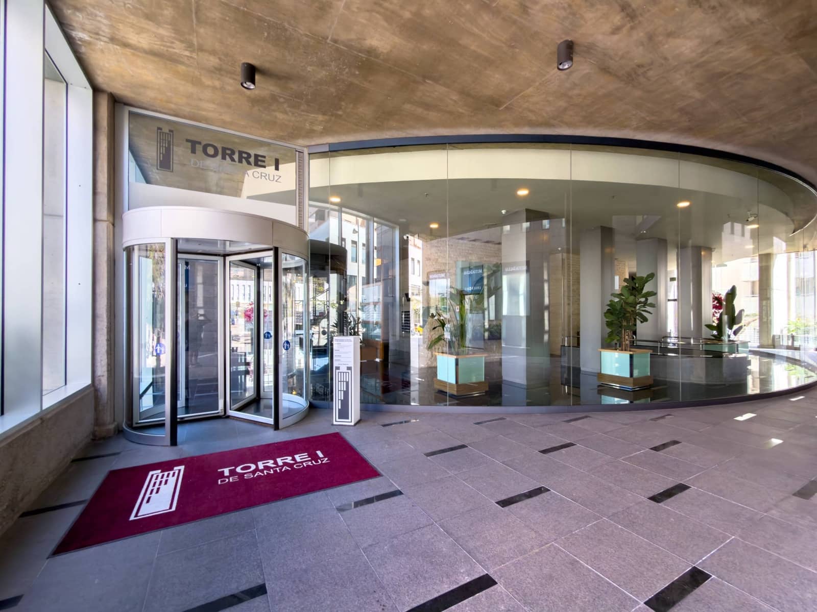 1 bedroom Apartment for sale in Santa Cruz de Tenerife with garage - € 284,900 (Ref: 9604985)