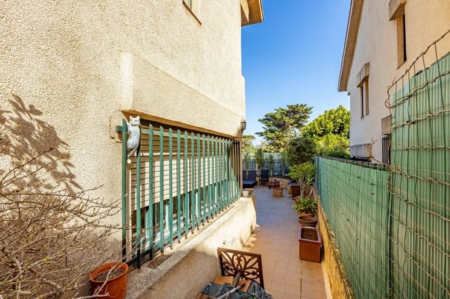 4 sovrum Lägenhet till salu i Santa Brígida med garage - 580 000 € (Ref: 9604986)