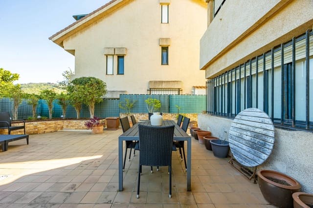 4 quarto Apartamento para venda em Santa Brígida com garagem - 580 000 € (Ref: 9604986)