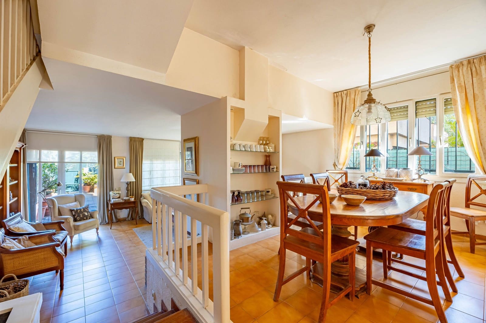 4 bedroom Apartment for sale in Santa Brigida with garage - € 580,000 (Ref: 9604986)