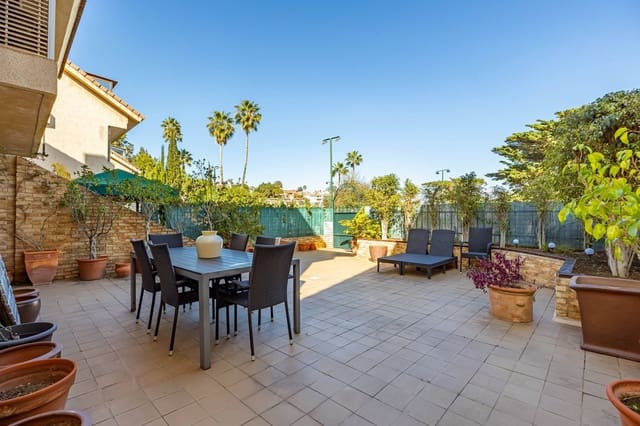 4 chambre Appartement à vendre à Santa Brígida avec garage - 580 000 € (Ref: 9604986)