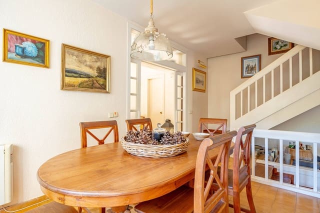 4 soveværelse Lejlighed til salg i Santa Brígida med garage - € 580.000 (Ref: 9604986)