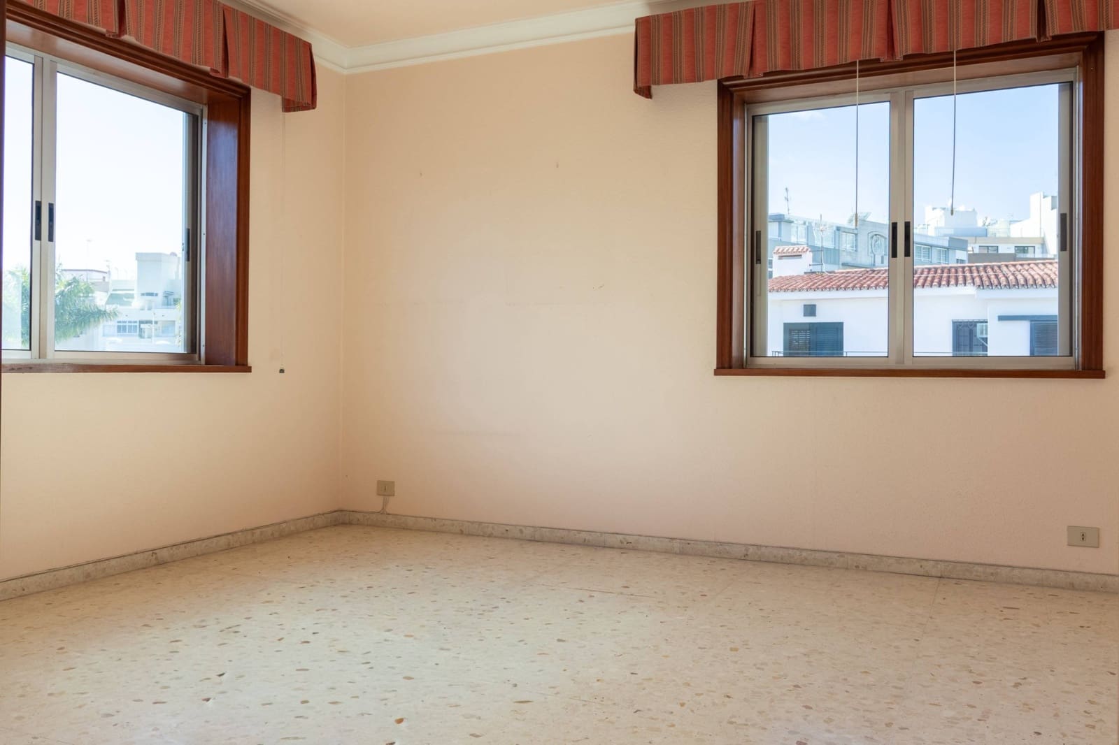 10 makuuhuone Huvila myytävänä paikassa Santa Cruz de Tenerife mukana 
autotalli - 1 995 000 € (Ref: 9604987)