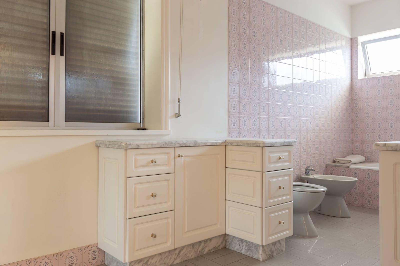 10 bedroom Villa for sale in Santa Cruz de Tenerife with garage - € 1,995,000 (Ref: 9604987)