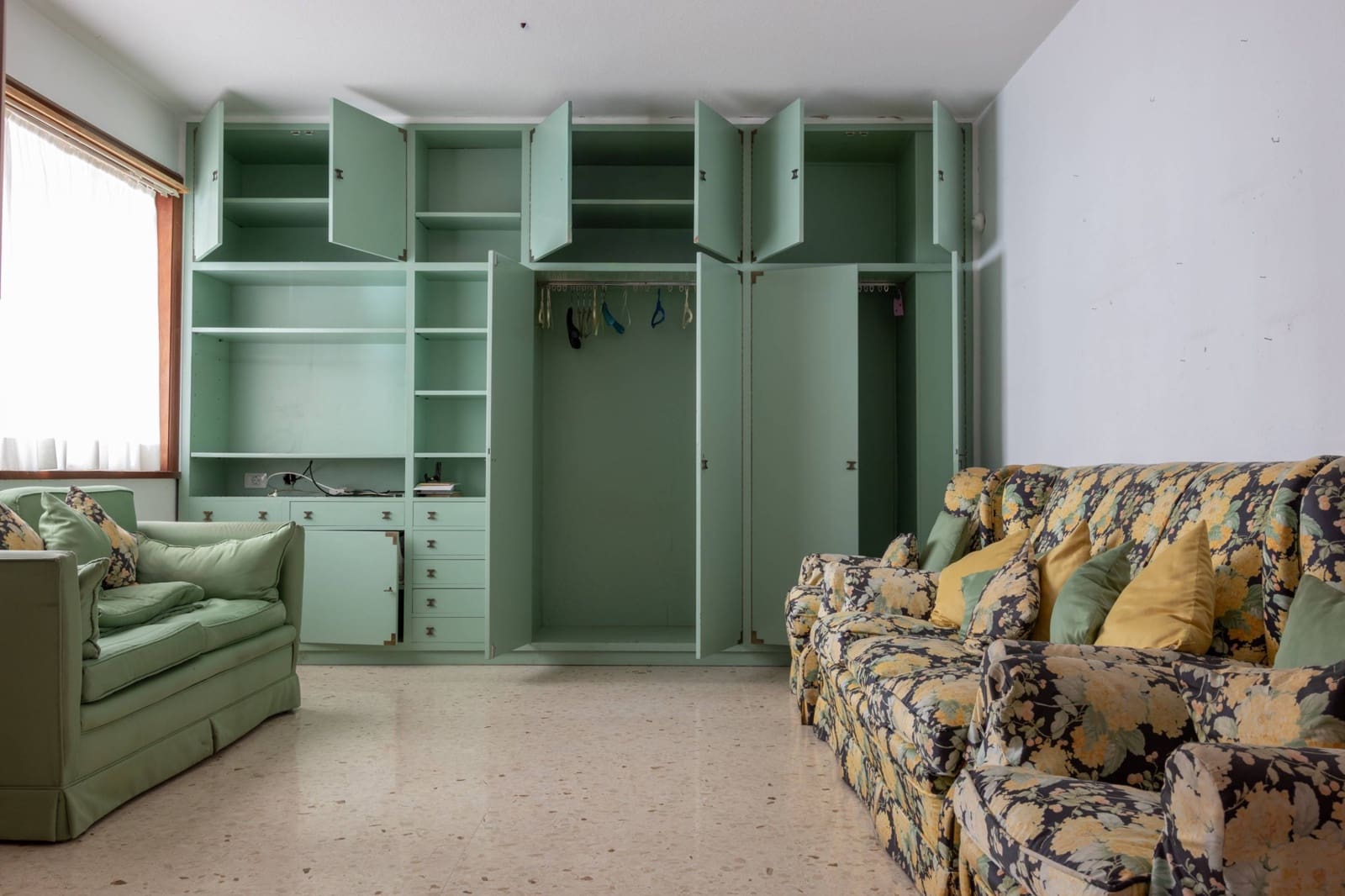 10 bedroom Villa for sale in Santa Cruz de Tenerife with garage - € 1,995,000 (Ref: 9604987)