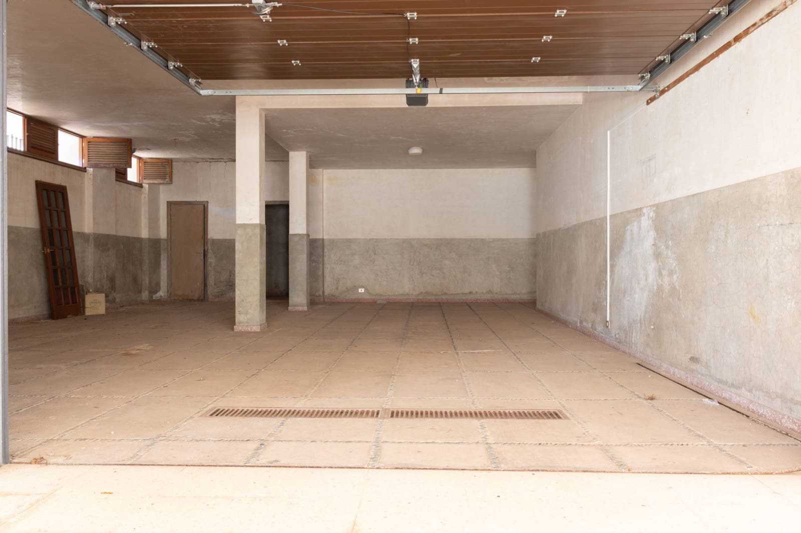 10 bedroom Villa for sale in Santa Cruz de Tenerife with garage - € 1,995,000 (Ref: 9604987)