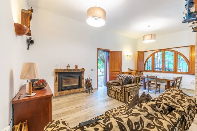 3 sypialnia Finka/Dom wiejski na sprzedaż w Telde - 325 000 € (Ref: 9604988)