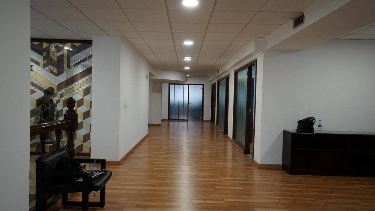 Office for rent in Las Palmas de Gran Canaria - € 515 (Ref: 9611543)