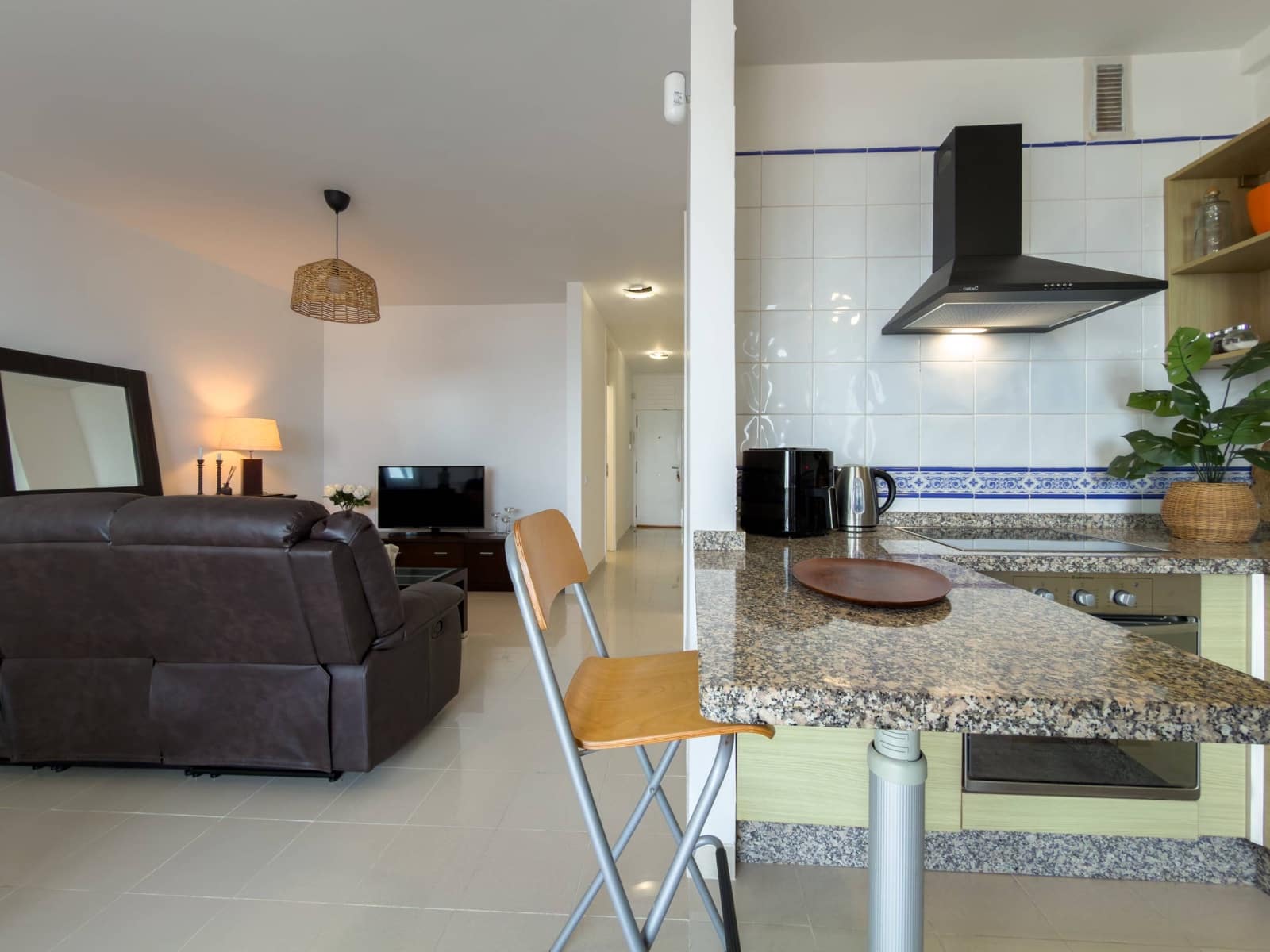 2 Zimmer Apartment zu verkaufen in Bajamar mit Pool Garage - 350.000 € (Ref: 9611545)