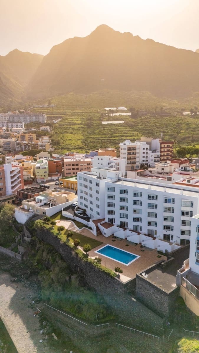 2 Zimmer Apartment zu verkaufen in Bajamar mit Pool Garage - 350.000 € (Ref: 9611545)