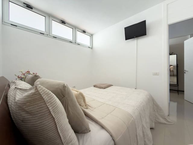 2 quarto Apartamento para venda em Bajamar, San Cristóbal de La Laguna com piscina garagem - 350 000 € (Ref: 9611545)