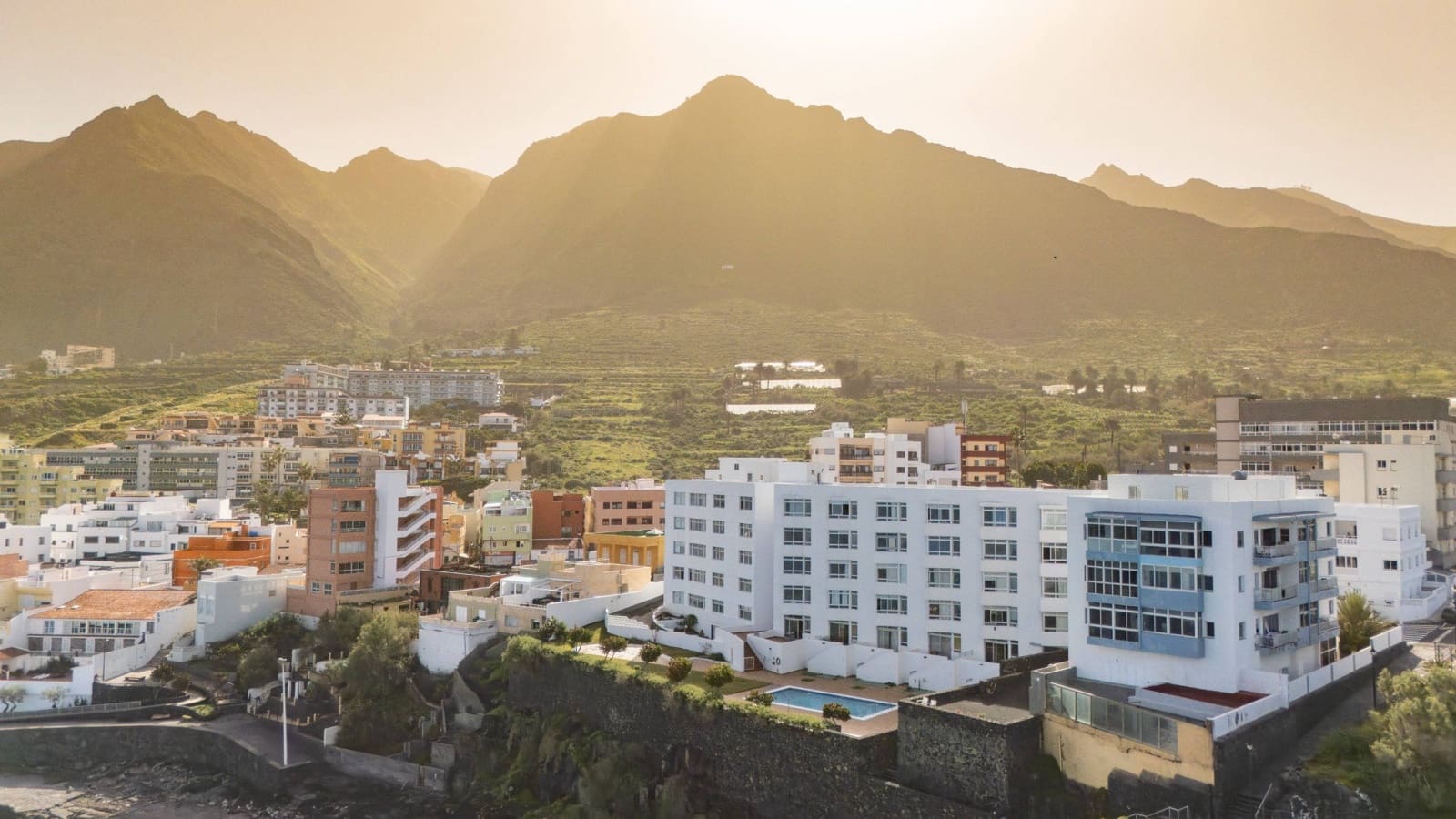 2 bedroom Apartment for sale in Bajamar with pool garage - € 350,000 (Ref: 9611545)