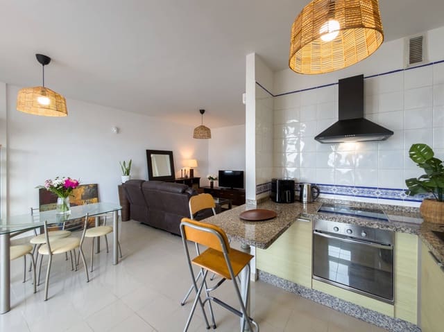 2 soverom Leilighet til salgs i Bajamar, San Cristóbal de La Laguna med svømmebasseng garasje - € 350 000 (Ref: 9611545)