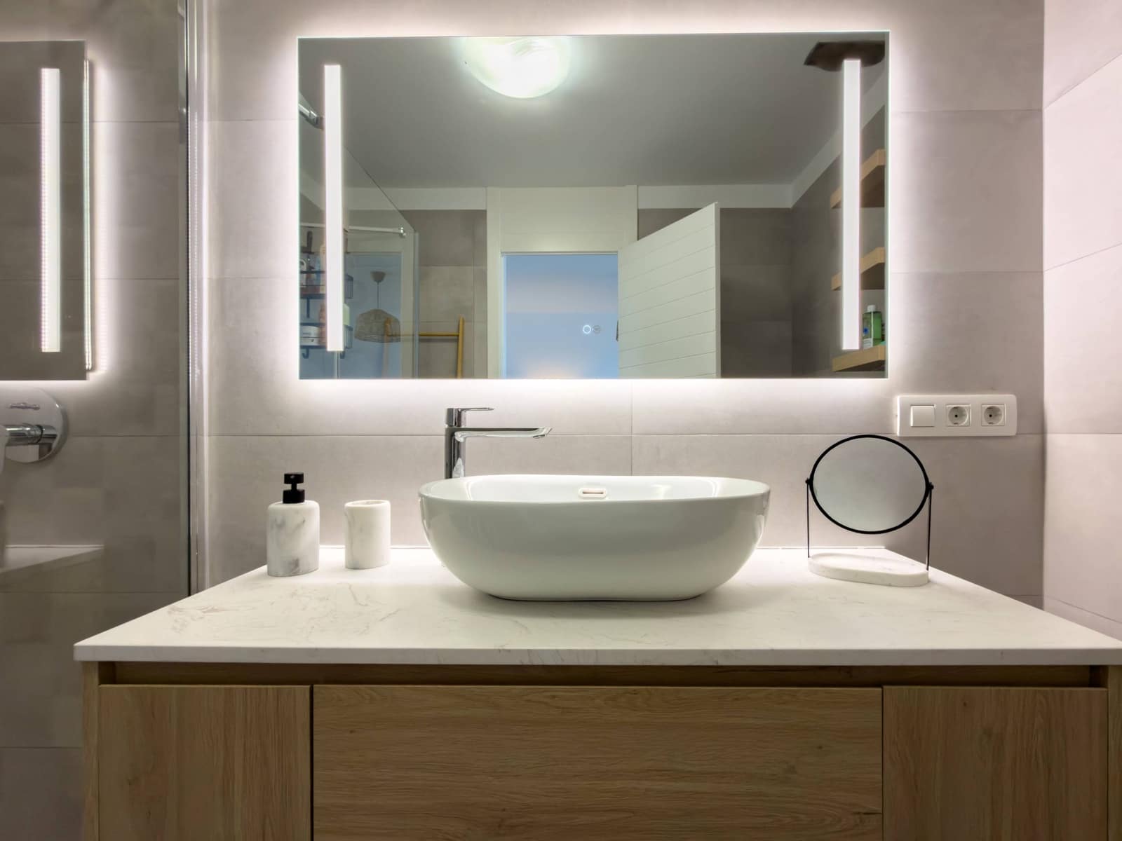 2 bedroom Apartment for sale in Bajamar with pool garage - € 350,000 (Ref: 9611545)