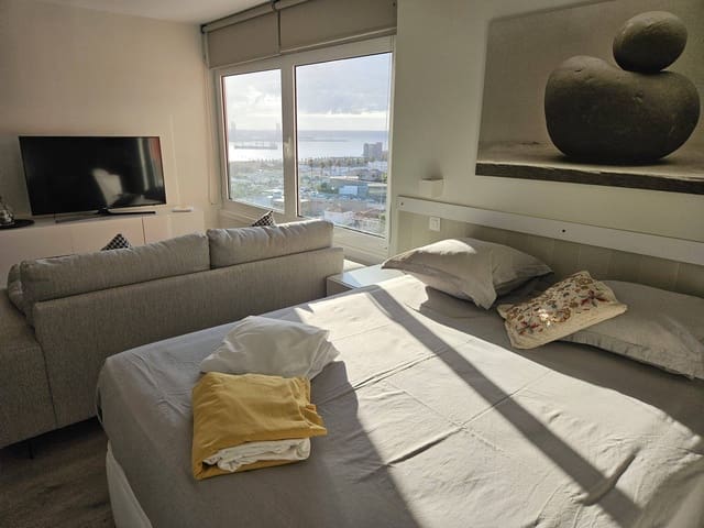 Piso de 1 habitación en La Minilla, Las Palmas de Gran Canaria en alquiler con piscina - 975 € (Ref: 9619234)