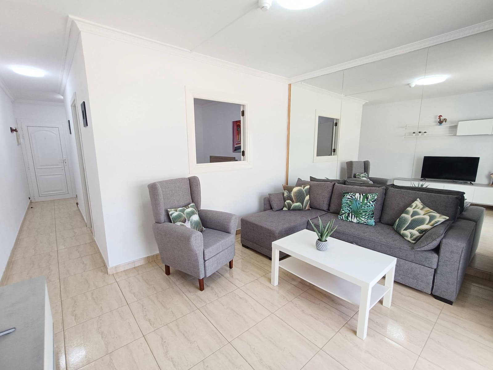 Apartamento de 1 habitación en Playa del Inglés en alquiler con piscina - 1.100 € (Ref: 9619236)