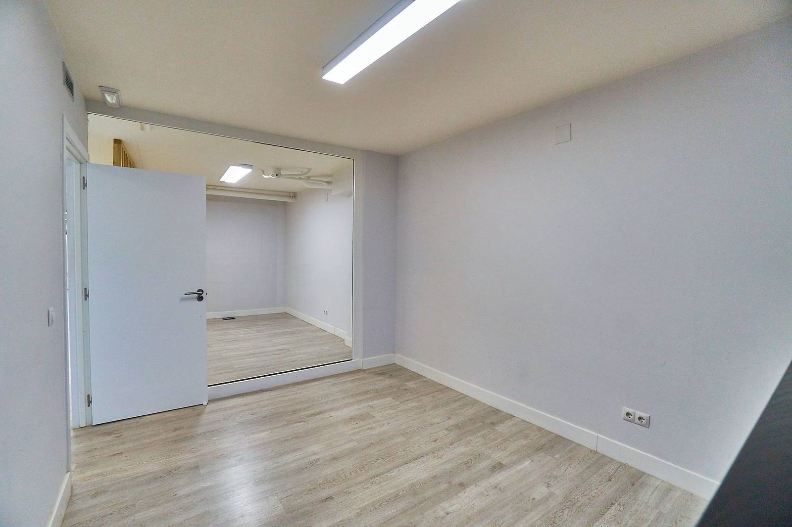 Kontor til salg i Las Palmas de Gran Canaria - € 420.000 (Ref: 9627511)