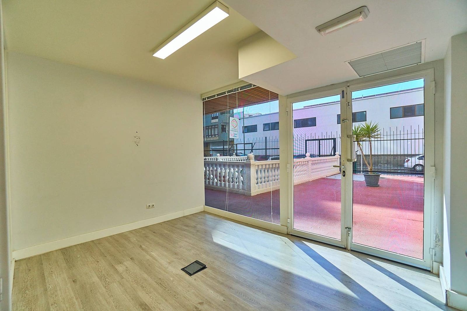 Kontor til salg i Las Palmas de Gran Canaria - € 420.000 (Ref: 9627511)