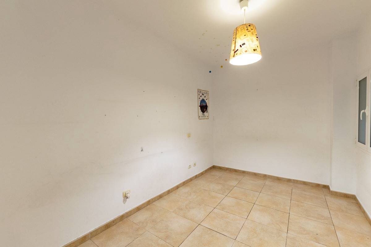 3 sovrum Lägenhet till salu i Las Palmas de Gran Canaria med garage - 320 000 € (Ref: 9634272)