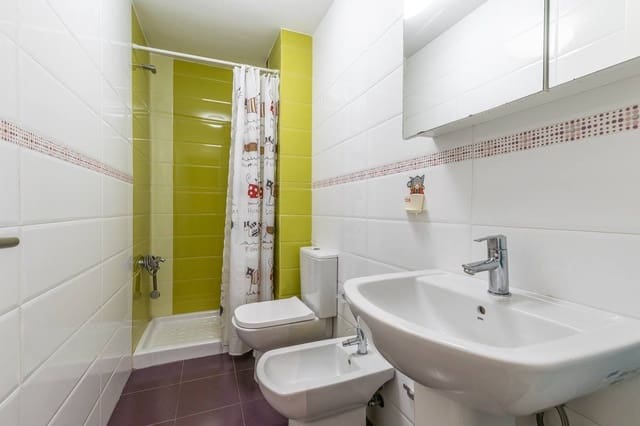 3 sovrum Lägenhet till salu i Arenales - Lugo - Avda. Marítima, Las Palmas de Gran Canaria med garage - 320 000 € (Ref: 9634272)