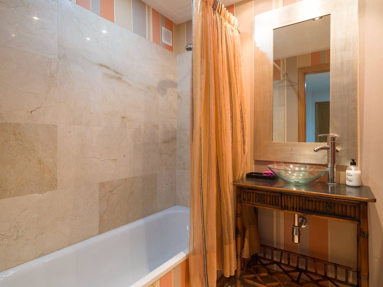 Piso de 3 habitaciones en Las Palmas de Gran Canaria en venta con garaje - 850.000 € (Ref: 9637614)