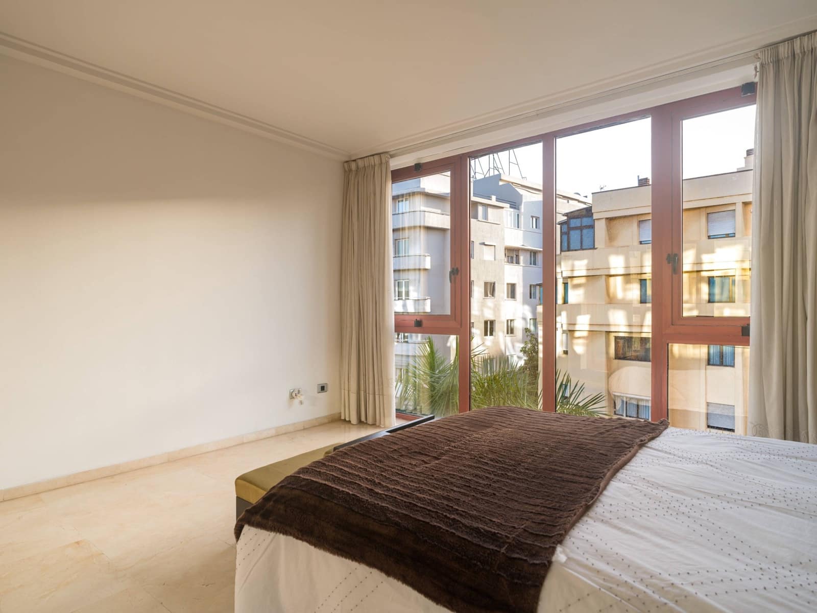 Piso de 3 habitaciones en Las Palmas de Gran Canaria en venta con garaje - 850.000 € (Ref: 9637614)