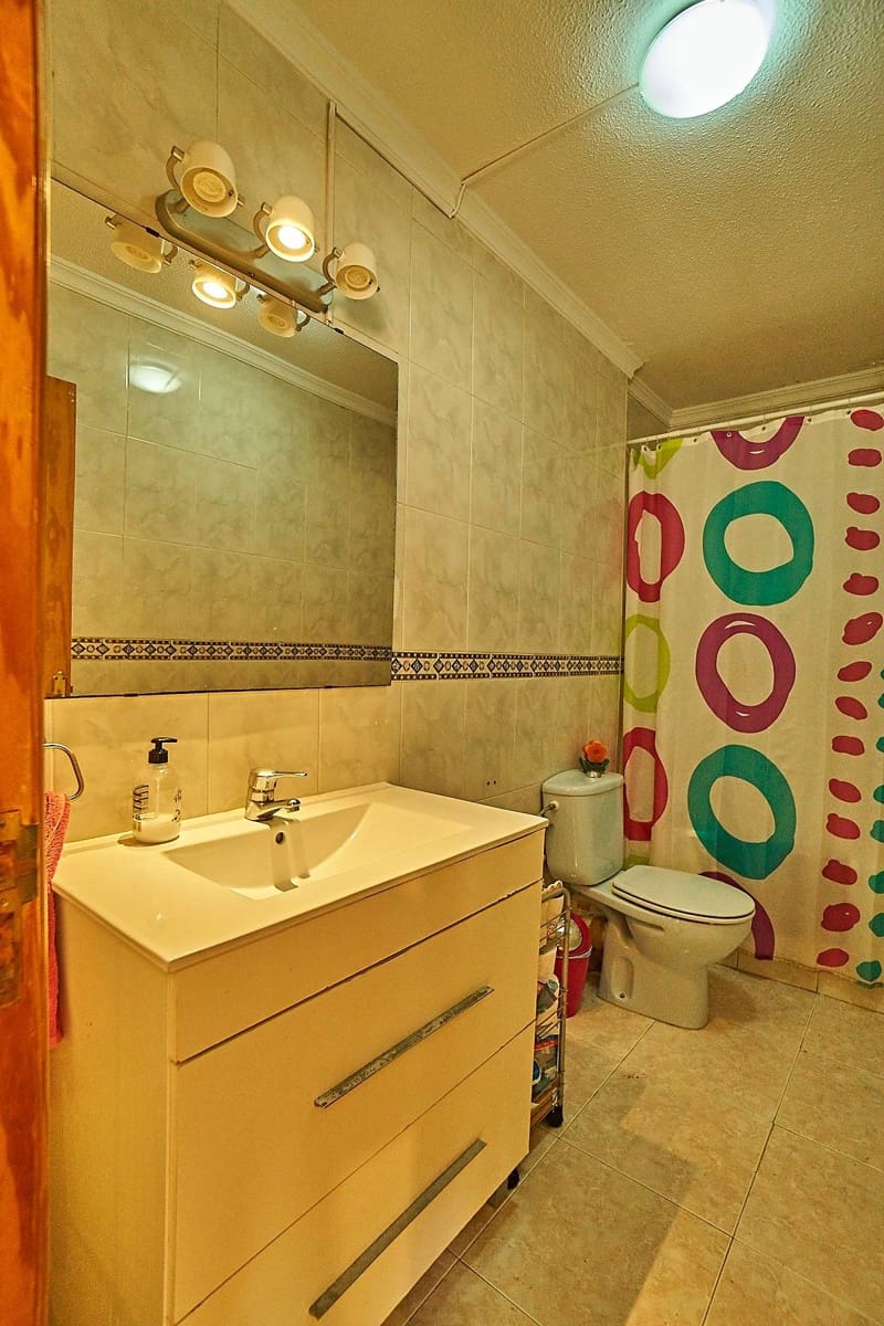 4 camera da letto Appartamento in vendita in Las Palmas de Gran Canaria - 185.000 € (Rif: 9659442)