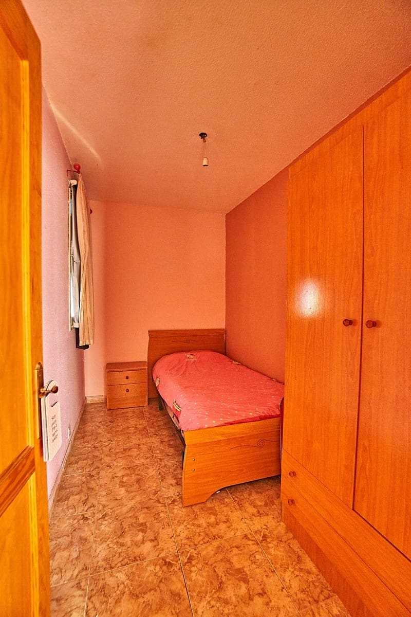 4 camera da letto Appartamento in vendita in Las Palmas de Gran Canaria - 185.000 € (Rif: 9659442)