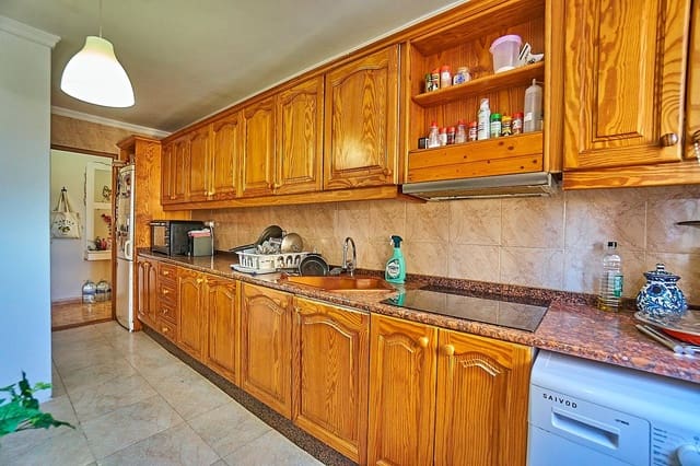 4 bedroom Flat for sale in La Feria, Las Palmas de Gran Canaria - € 185,000 (Ref: 9659442)