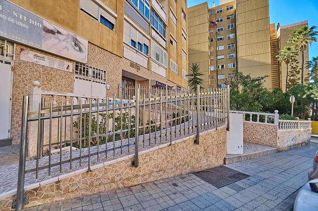4 makuuhuone Asunto myytävänä paikassa La Feria, Las Palmas de Gran Canaria - 185 000 € (Ref: 9659442)