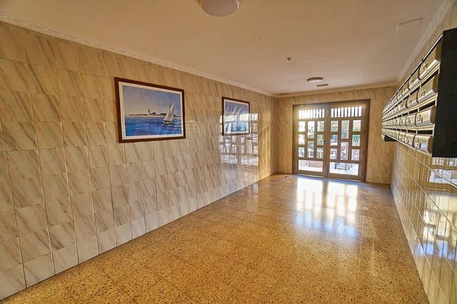 4 bedroom Flat for sale in La Feria, Las Palmas de Gran Canaria - € 179,990 (Ref: 9659442)