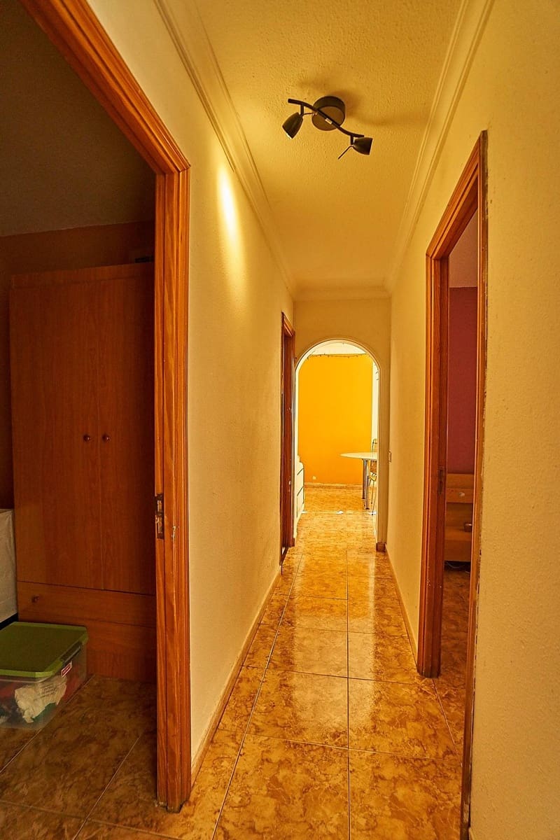 4 soverom Leilighet til salgs i Las Palmas de Gran Canaria - € 179 990 (Ref: 9659442)