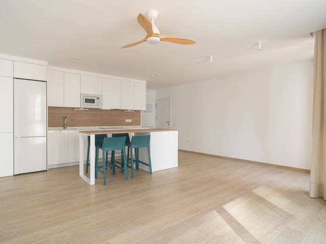 Piso de 2 habitaciones en Guanarteme, Las Palmas de Gran Canaria en alquiler - 1.300 € (Ref: 9659443)