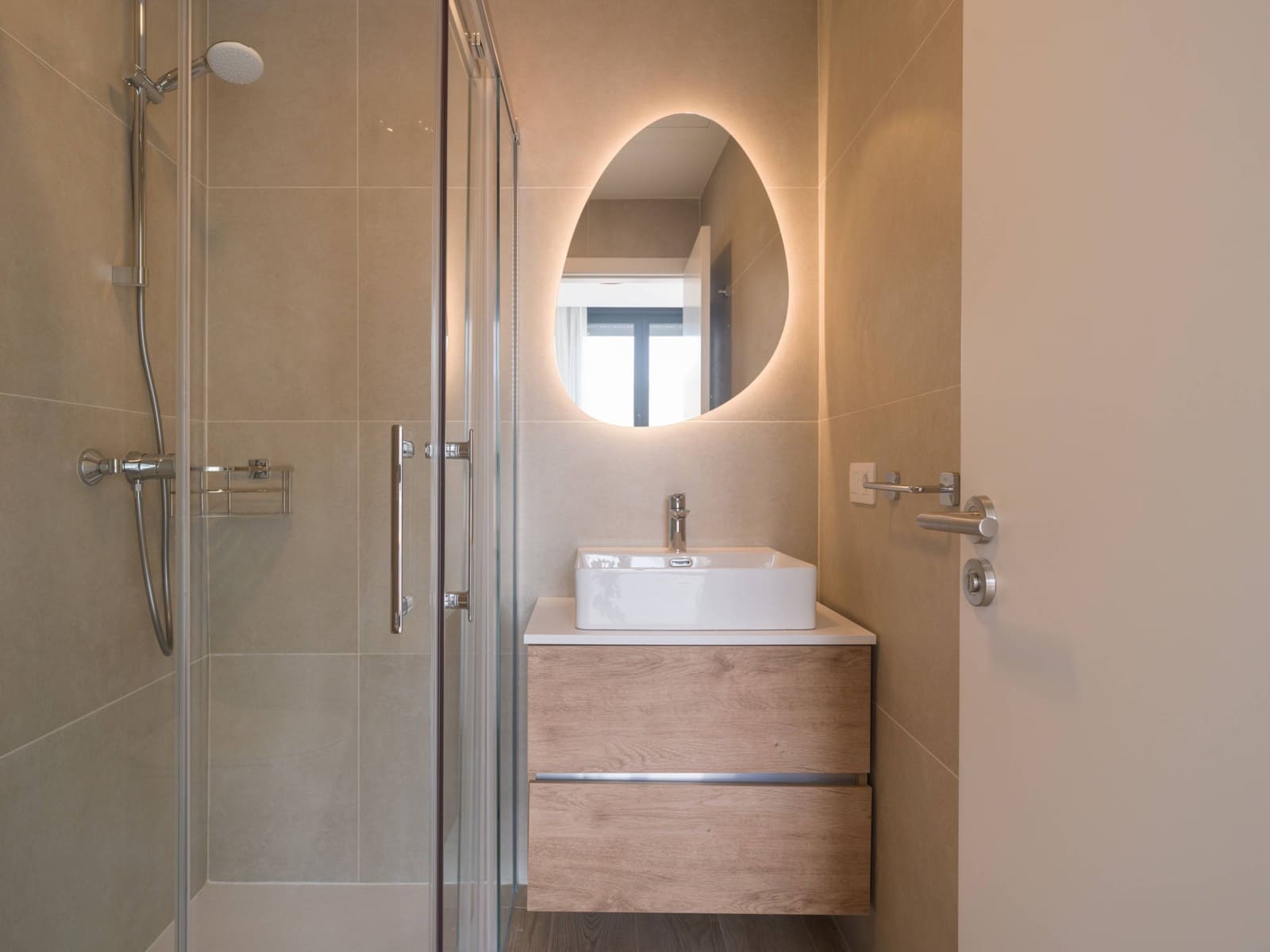 2 soverom Leilighet til leie i Las Palmas de Gran Canaria - € 1 300 (Ref: 9659443)