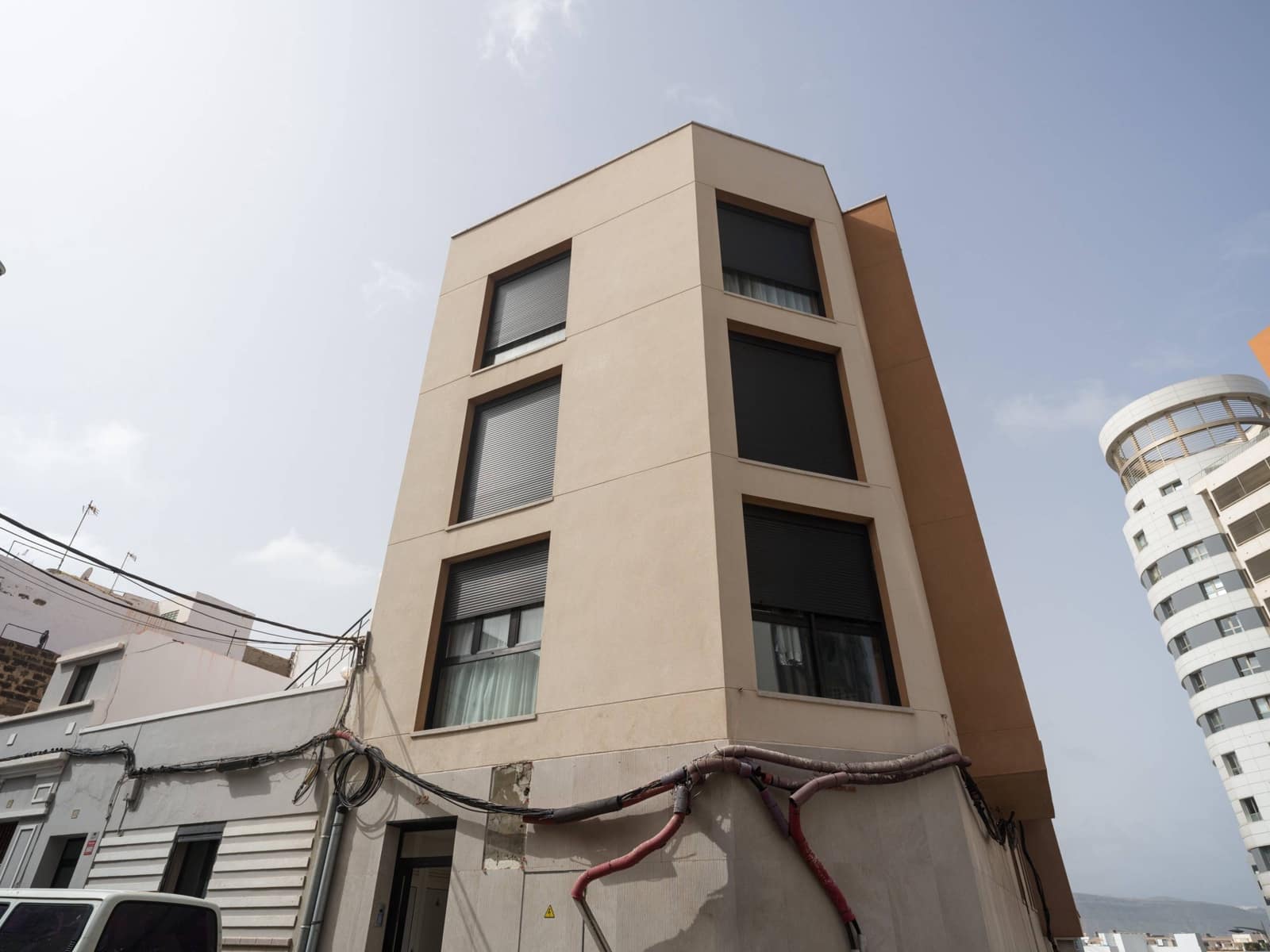 2 soverom Leilighet til leie i Las Palmas de Gran Canaria - € 1 300 (Ref: 9659443)