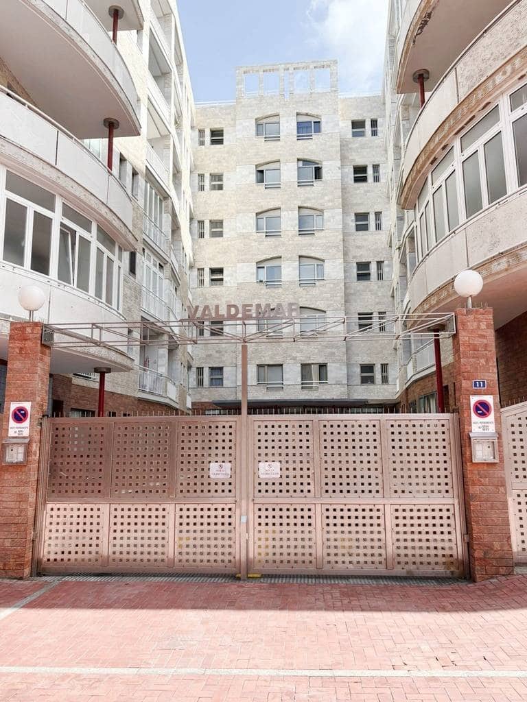 Garage à vendre à Las Palmas de Gran Canaria - 50 000 € (Ref: 9666506)