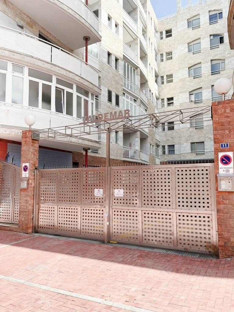 Garage à vendre à Las Palmas de Gran Canaria - 50 000 € (Ref: 9666506)