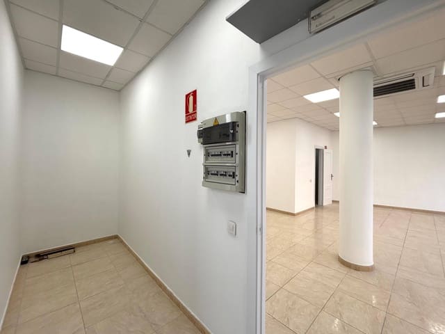 Erhverv til leje i Güímar - € 800 (Ref: 9670647)