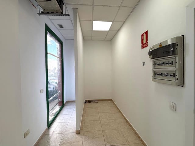 Erhverv til leje i Güímar - € 800 (Ref: 9670647)