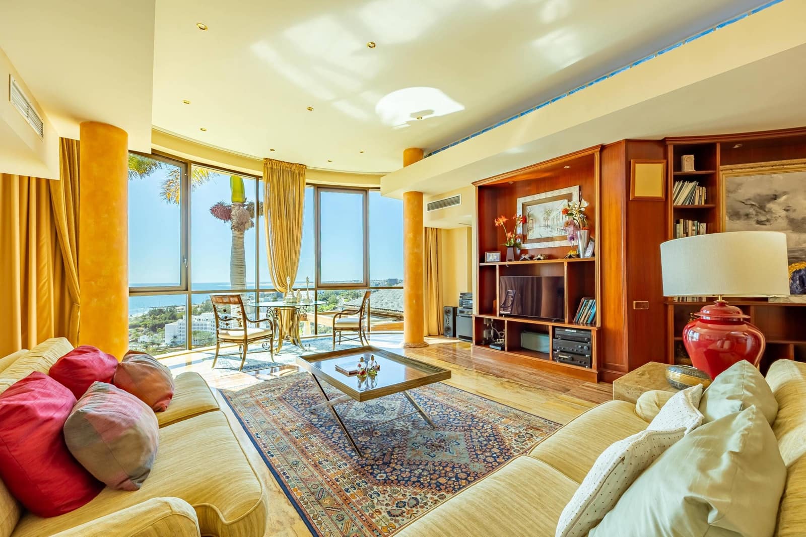 5 Zimmer Villa zu verkaufen in San Bartolome de Tirajana mit Pool Garage - 3.200.000 € (Ref: 9670648)