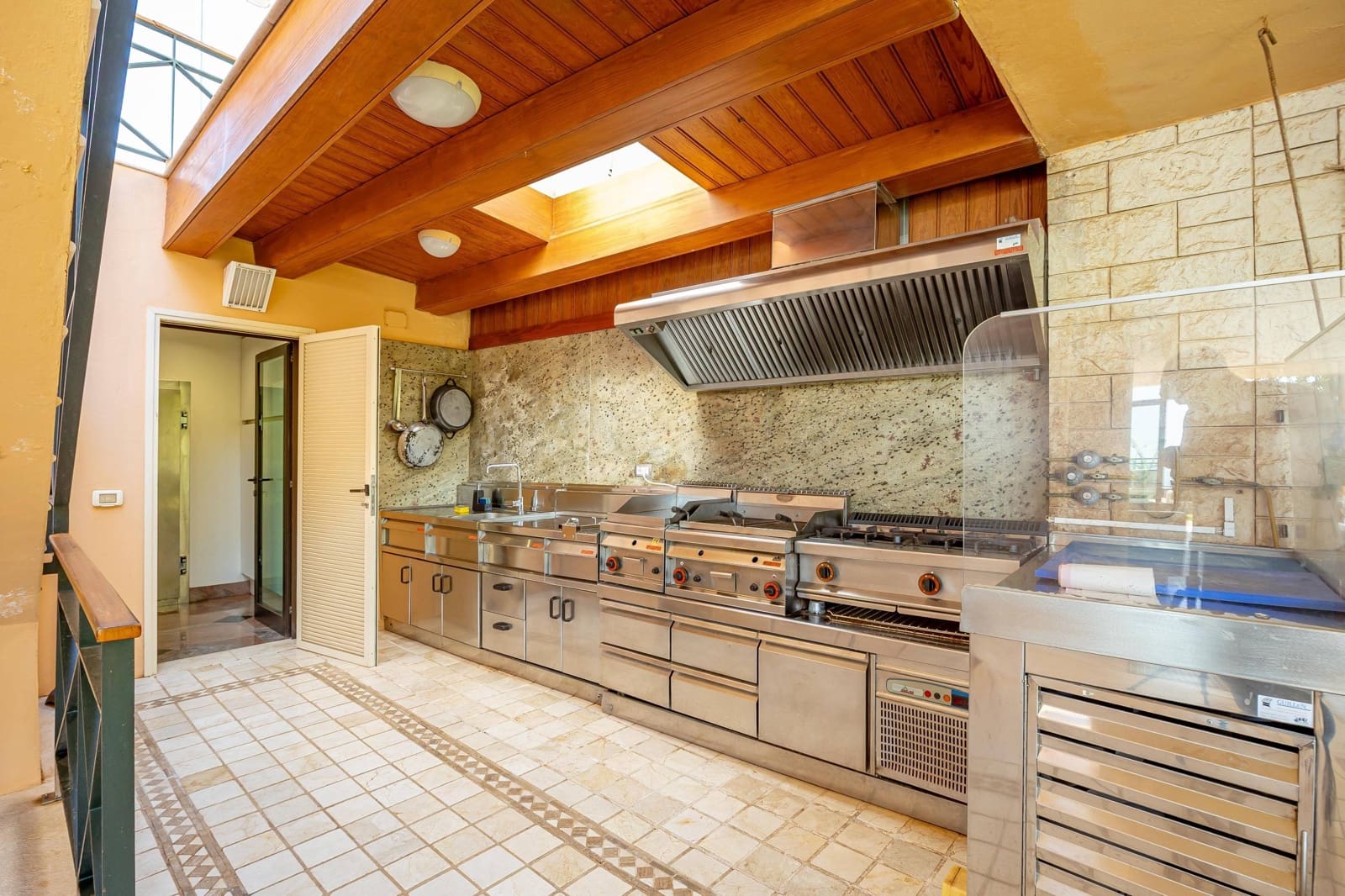 5 sovrum Villa till salu i San Bartolome de Tirajana med pool garage - 3 200 000 € (Ref: 9670648)