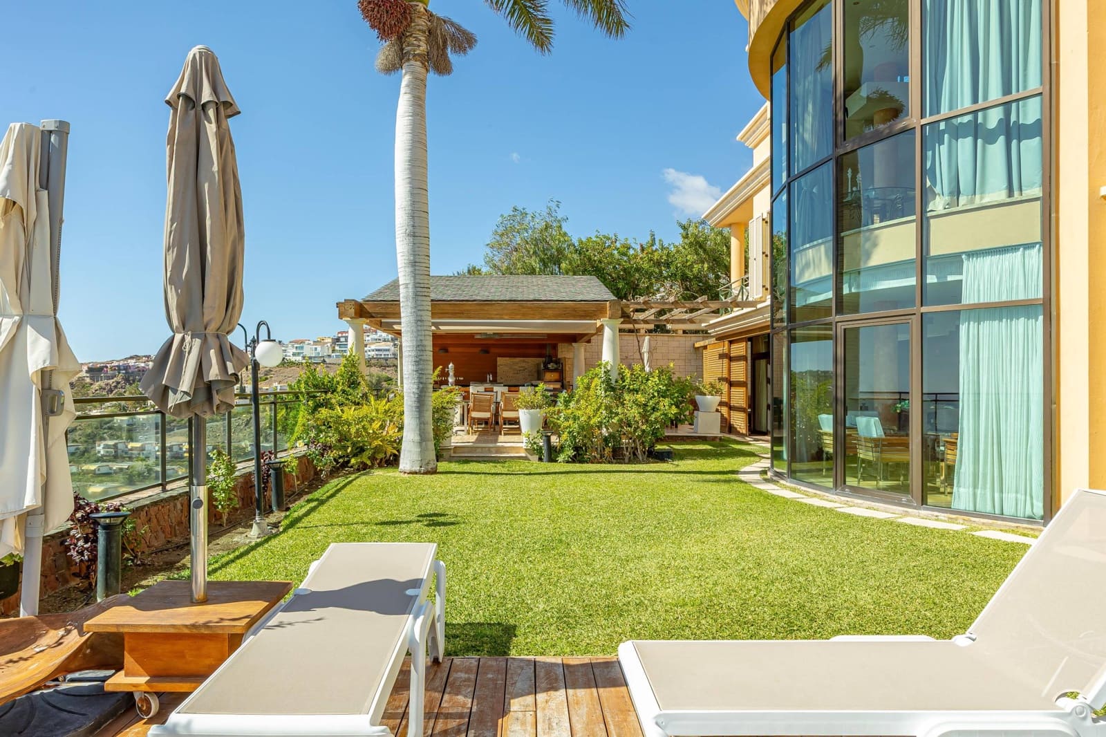 5 sovrum Villa till salu i San Bartolome de Tirajana med pool garage - 3 200 000 € (Ref: 9670648)